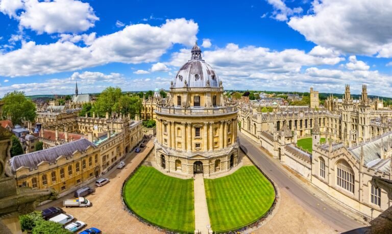 University of Oxford: History, Courses, Admissions, Campus Life, and Global Reputation